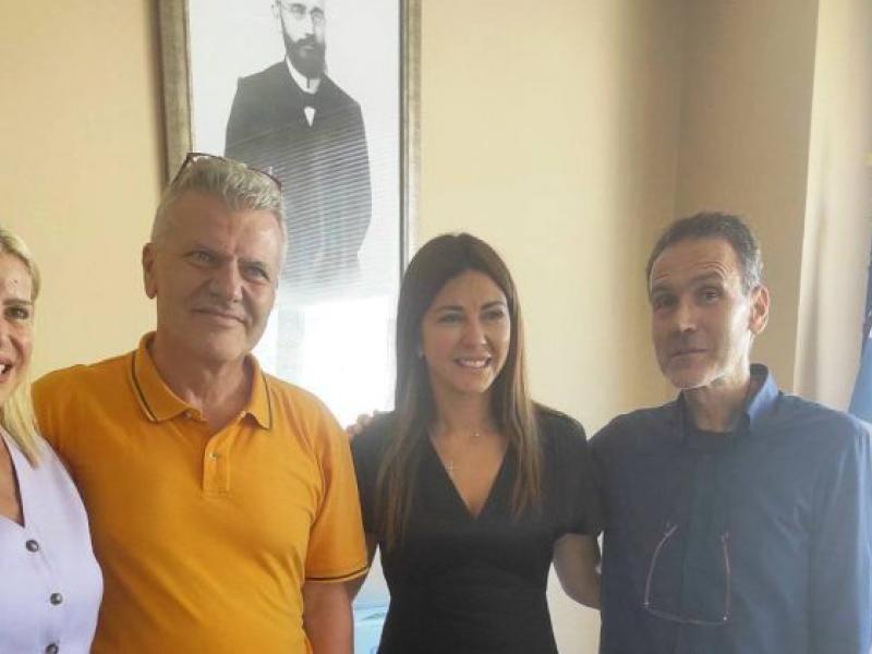 Σοφία Ζαχαράκη: Στα γραφεία των Διευθύνσεων Εκπαίδευσης Χανίων η υπουργός Παιδείας
