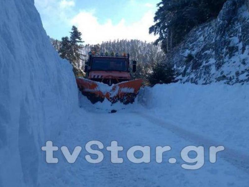 Επιτυχής διάσωση παιδιών και εγκύου στον Παρνασσό