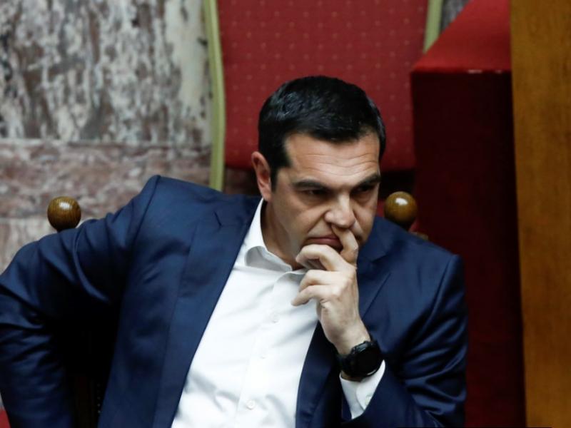 Επαναφορά του (νέου στοχευμένου) ΕΚΑΣ και δώρο Χριστουγέννων