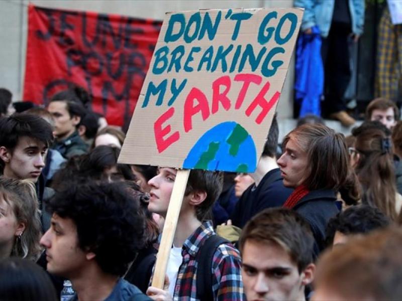 Νέα Ζηλανδία: Δεκάδες χιλιάδες μαθητές βγήκαν στους δρόμους για το κλίμα