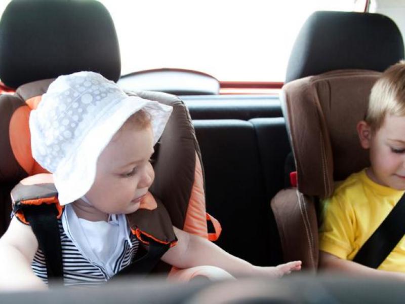 Οι «χρυσοί» κανόνες για τη μετακίνηση των παιδιών με αυτοκίνητο