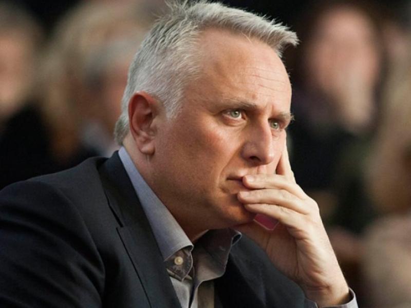 Στη Βουλή των θέμα των συγχωνεύσεων τμημάτων και περικοπών σχολικών γευμάτων