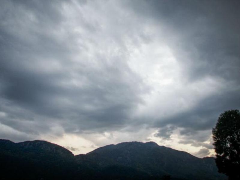 σύννεφα καιρός