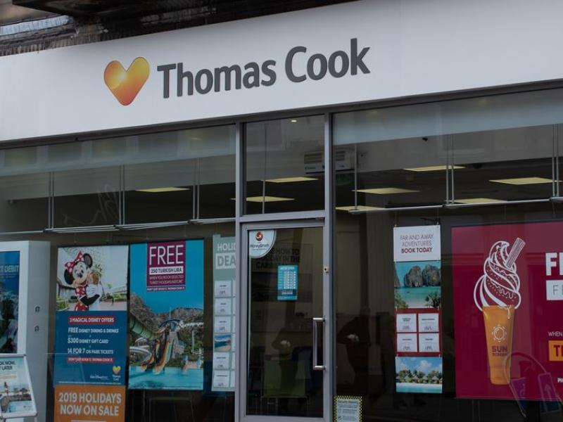 Βρετανία: Ο όμιλος Thomas Cook κατέρρευσε. Τι γίνεται τώρα;	