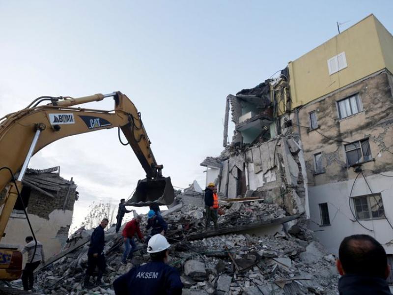 Αλβανία: Στους 40 μέχρι τώρα οι νεκροί, πάνω από 700 οι τραυματίες