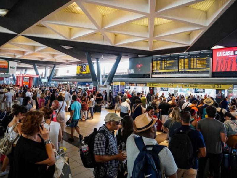 Ιταλία: Μεγάλες καθυστερήσεις στο ιταλικό σιδηροδρομικό δίκτυο λόγω δυστυχήματος 