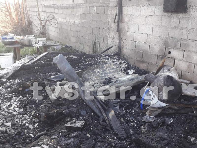 Τραγωδία στον Ορχομενό: Νεκρός από πυρκαγιά σε παράγκα (Φωτογραφίες)