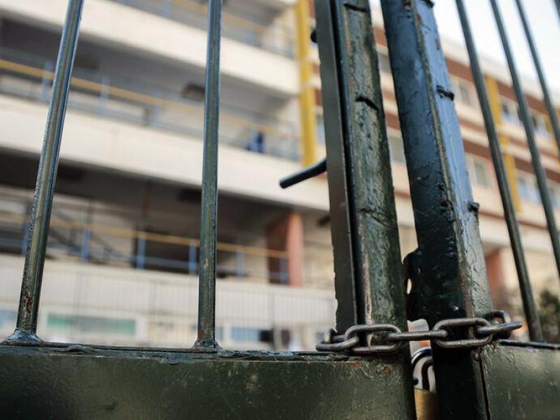 Κλειστά Σχολεία: Σταδιακή επαναφορά μετά τις 10 Μαΐου, σε προτεραιότητα η Γ΄ Λυκείου
