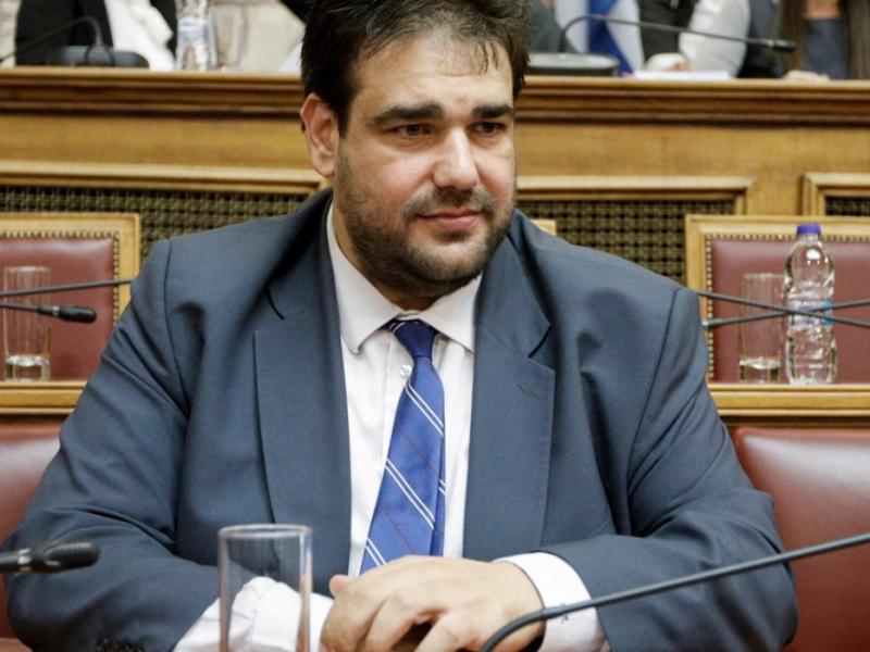 Σχολεία: Το «μπαλάκι» στους Δήμους από τον υπουργό Εσωτερικών για την οικονομική ασφυξία μετά από την κατάργηση των σχολικών επιτροπών