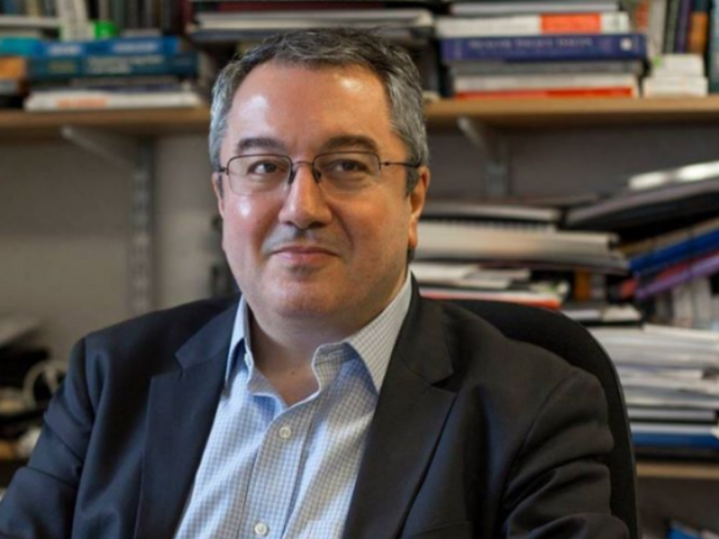 Ηλίας Μόσιαλος: Εμβολιασμοί και Παιδιά