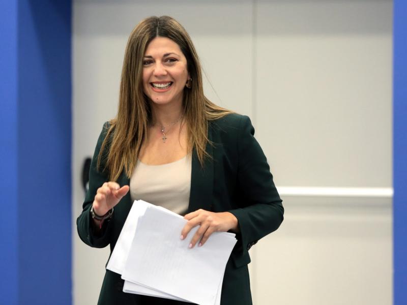 Ζαχαράκη: Έρχεται μείωση ύλης και νέο πρόγραμμα επαγγελματικού προσανατολισμού στο Γυμνάσιο