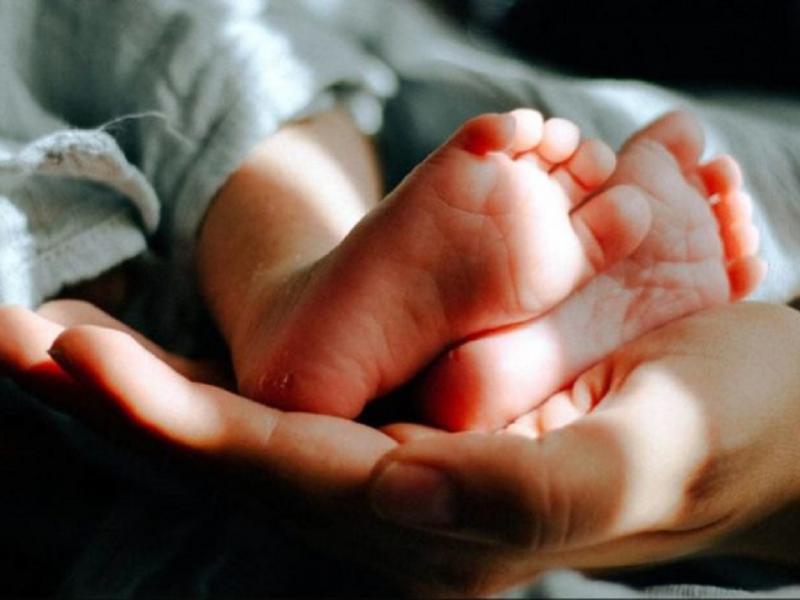 Βρέφος 6 μηνών πέθανε από θερμοπληξία - Το είχαν ξεχάσει στο αυτοκίνητο