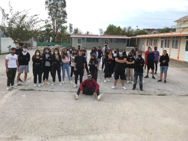 «Πώς θα προστατευθούν 20 μαθητές σε μια αίθουσα 40τμ;» - Οι μαθητές του ΓΕΛ Ληξουρίου εξηγούν γιατί προχώρησαν σε κατάληψη