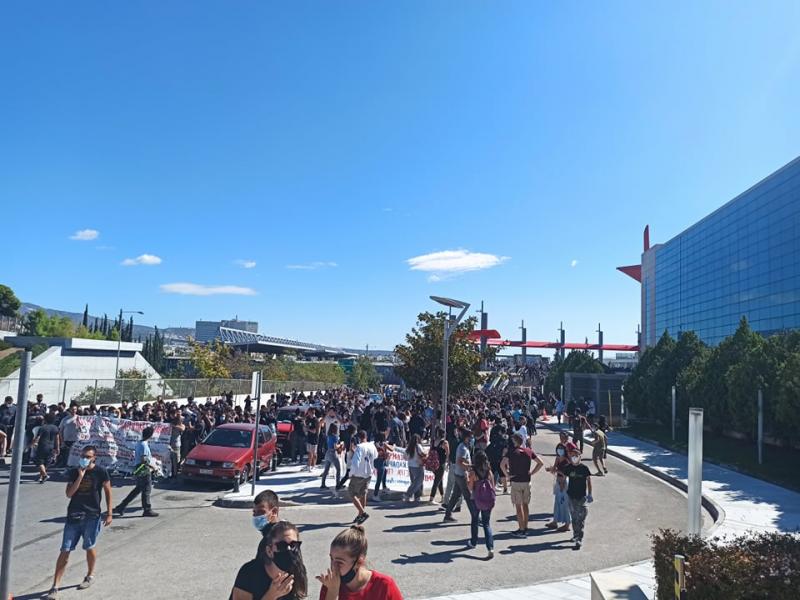 ΑΔΕΔΥ Κεφαλονιάς-Ιθάκης: Κάτω τα χέρια από τους μαθητές και το λαό μας