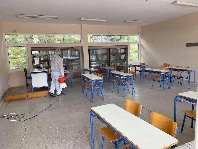 Κρούσματα στα σχολεία: Θετικός στον κορονοϊό μαθητής λυκείου στη Στυλίδα