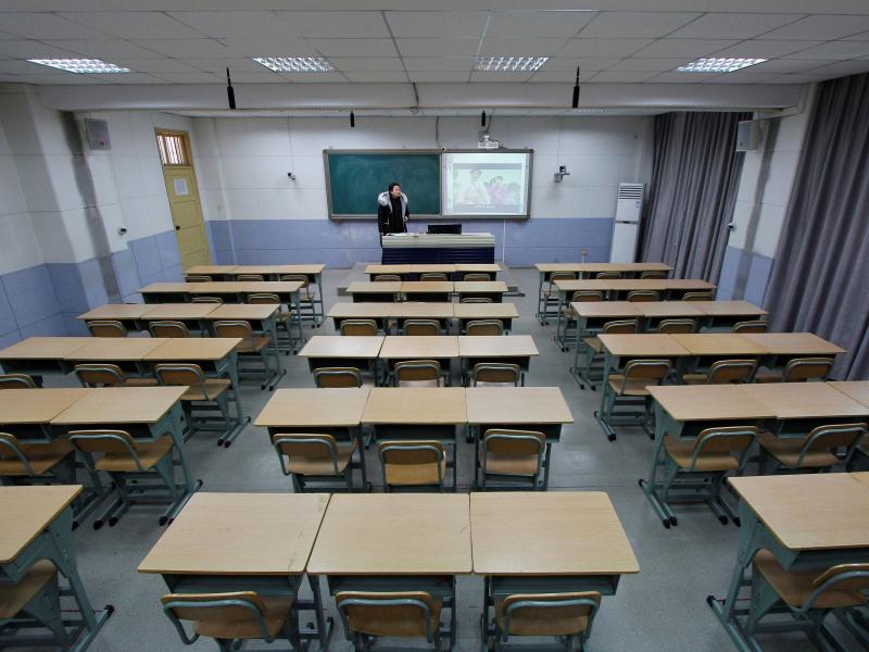 Σχολεία στο κόκκινο – Οργή στον Εύοσμο: Γονείς και μαθητές κατά της μετατροπής του 6ου Γυμνασίου και 3ου ΓΕΛ σε Ωνάσειο Πρότυπο