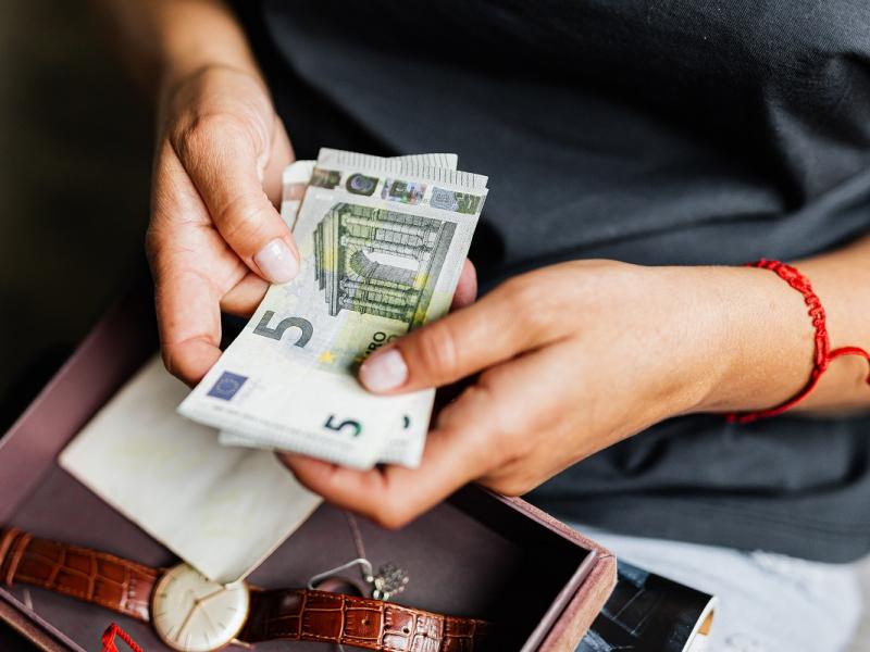 ΟΠΕΚΑ: Πότε πληρώνονται τα κοινωνικά επιδόματα του Μαρτίου