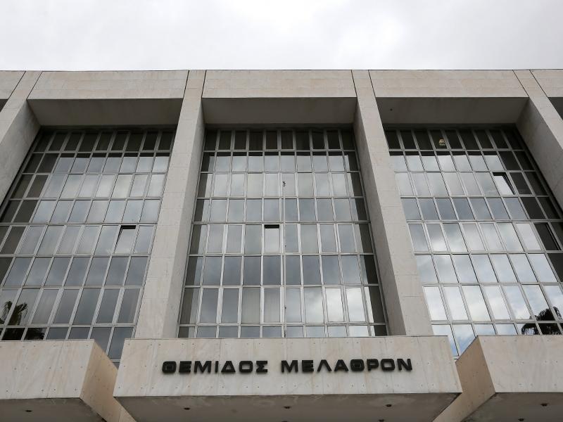 Πανικός στον Άρειο Πάγο: Τούρκος κρατούμενος έκοψε τις φλέβες του