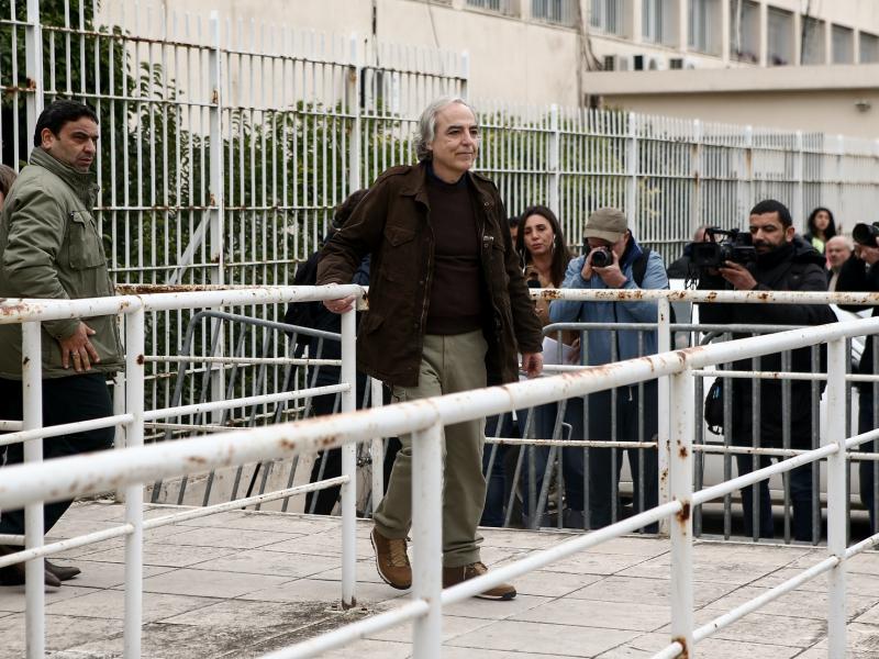 Γιατρός Κουφοντίνα: «Θέμα ωρών ο αιφνίδιος θάνατος ή το κώμα»