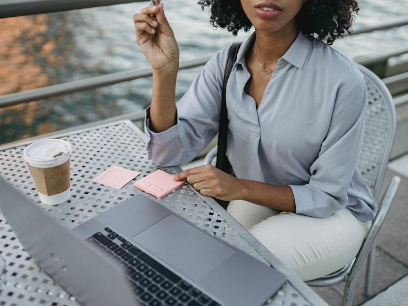 «ΣΥΝ-ΕΡΓΑΣΙΑ»: Ποιες είναι οι νέες προθεσμίες αιτήσεων