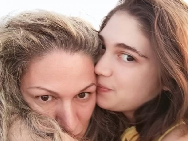 Πανελλήνιες 2021 - Χανιά: Μητέρα και κόρη μαζί στις εξετάσεις