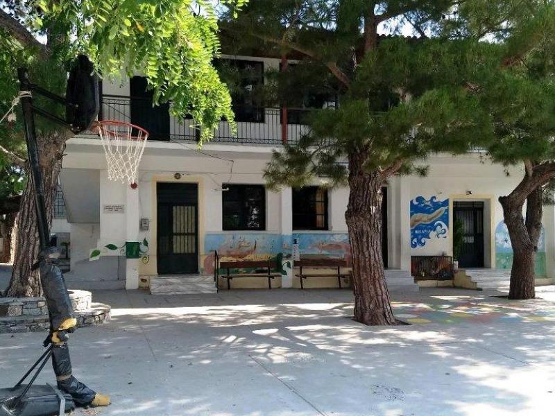 σχολειο ΙΚΑΡΊΑ.jpg