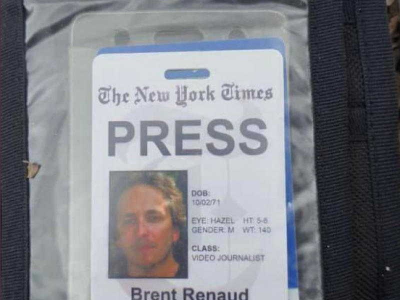 nekros_dimosiografos