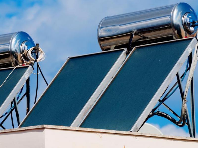 ηλιακός θερμοσίφωνας
