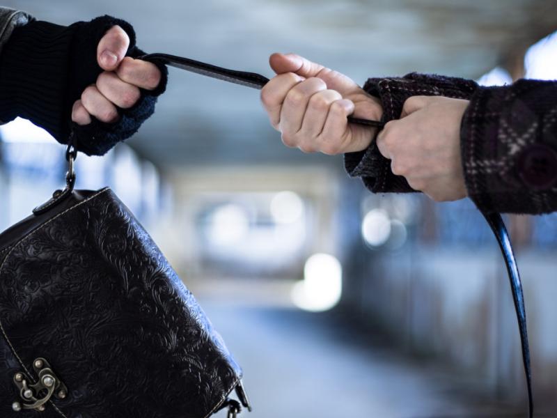 Κλοπή τσάντας