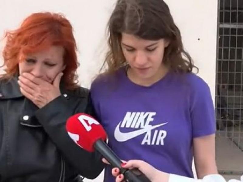 «Με έβαλε μέσα, με γράπωσε από το στήθος και μου το τράβηξε» – Όσα καταγγέλλει η «Μπουλίτσα» για την κακοποίηση από αστυνομικό