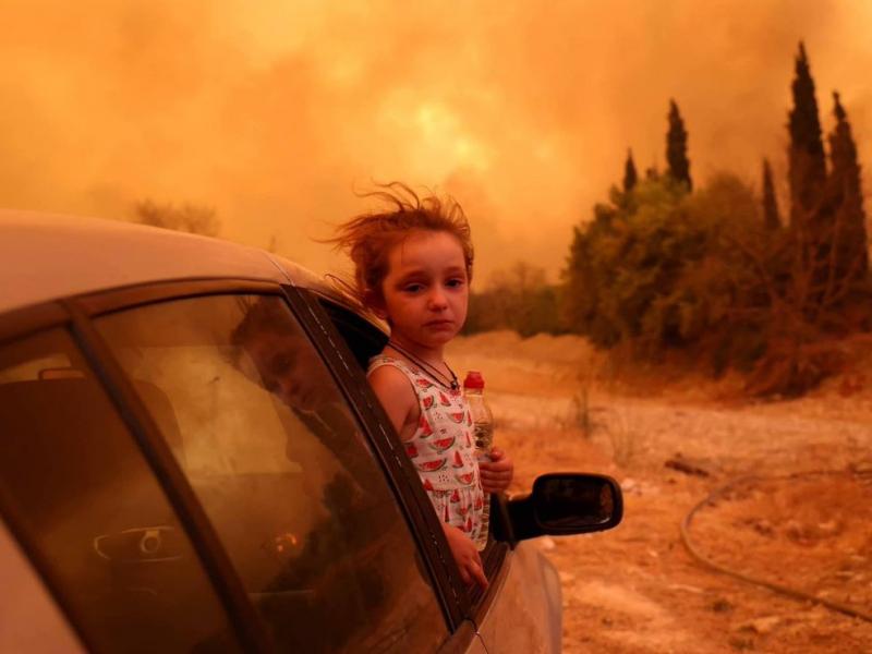 ΦΩΤΙΑ ΠΑΙΔΙ