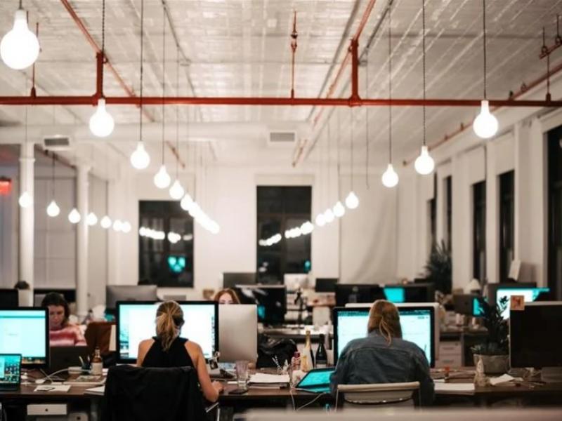 εργαζόμενοι