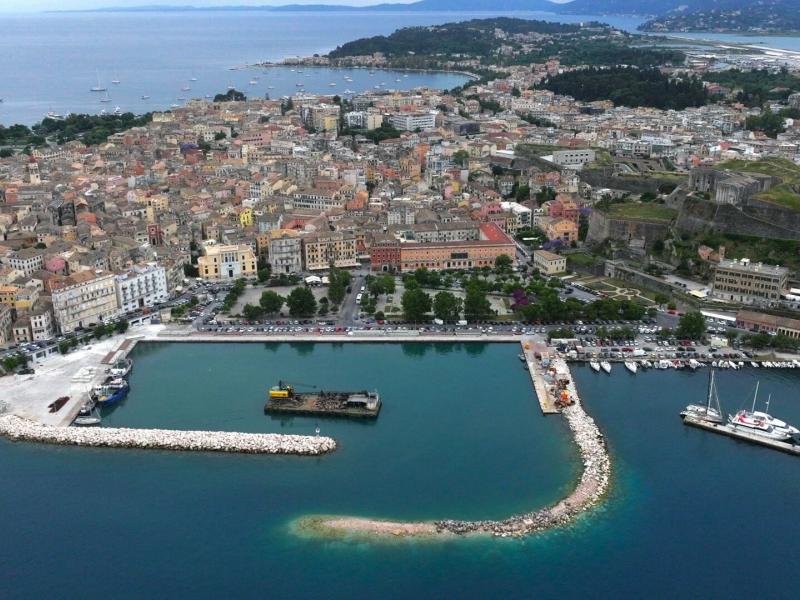 Μαρίνα Mega Yachts στην Κέρκυρα