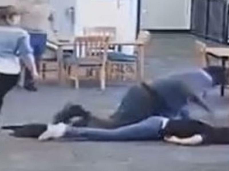 Ξυλοδαρμός εκπαιδευτικού από μαθητή