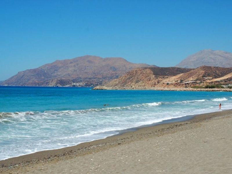 Παραλία Κόκκινος Πύργος