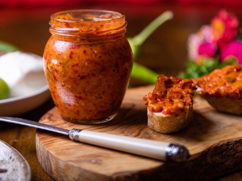 Πάστα πιπεριάς