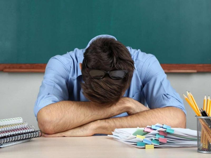 εκπαιδευτικοι