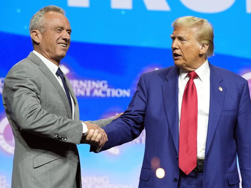 Ρομπερτ Κένενστυ