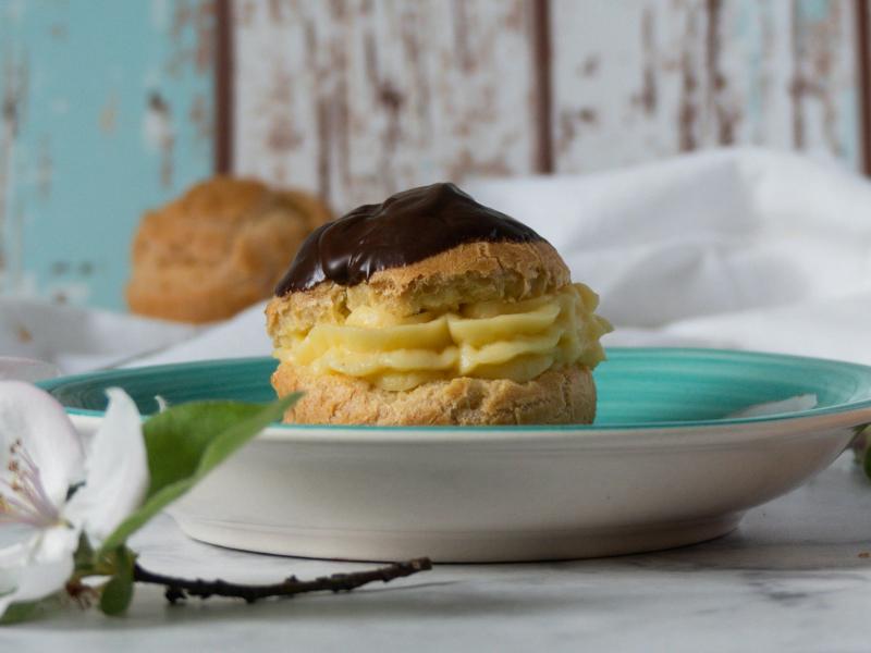 προφιτερόλ