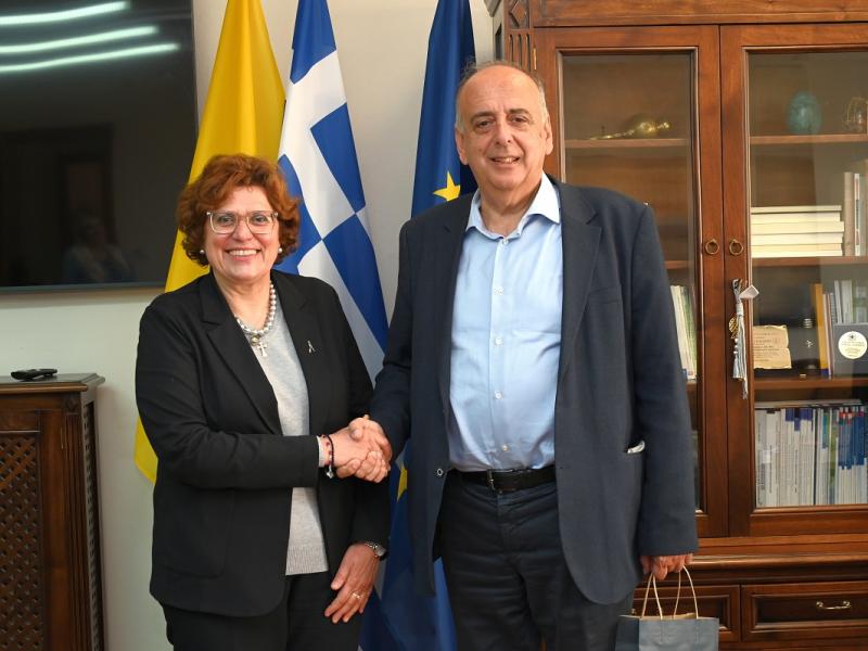 To Πανεπιστήμιο Ιωαννίνων και το Ζωγράφειο Λύκειο Κωνσταντινουπόλεως σχεδιάζουν συνεργατικές δράσεις