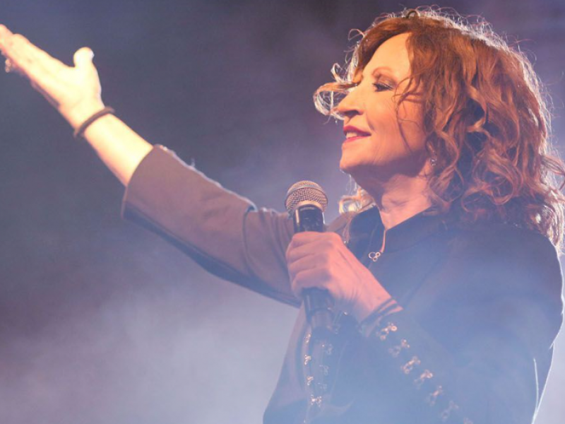 Η Γλυκερία πάνω στη σκηνή