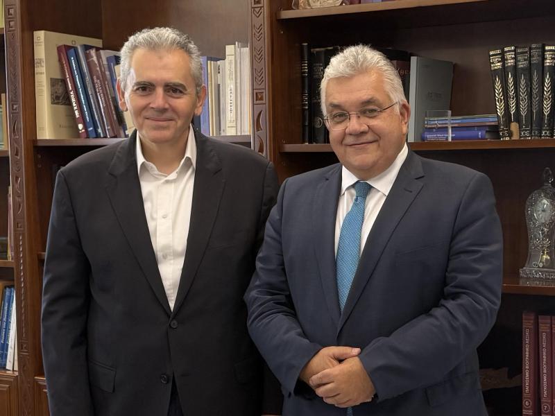 Μάξιμος Χαρακόπουλος με Υφ. Παιδείας Νίκο Παπαϊωάννου