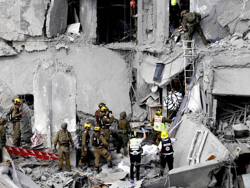 Γκρεμισμένα κτήρια από πυραυλική επίθεση