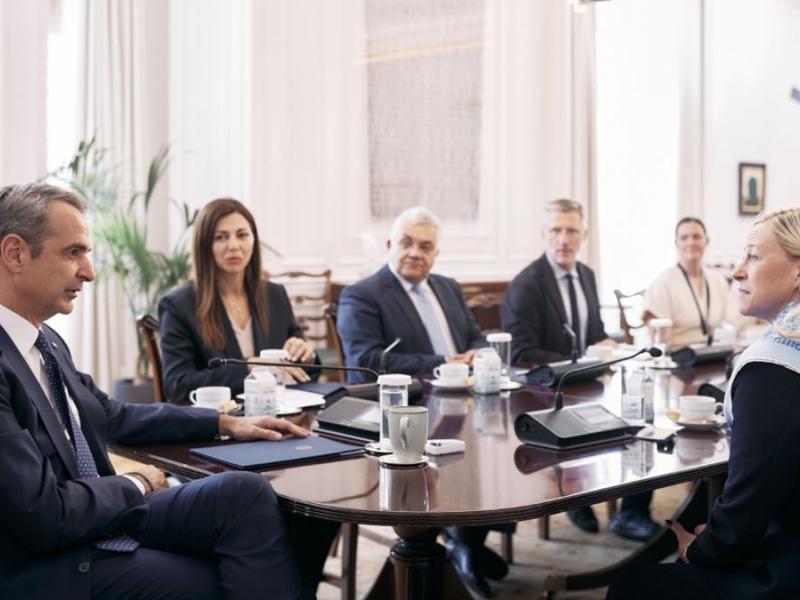 συνάντηση μητσοτάκη με ζαχαράκη και yale