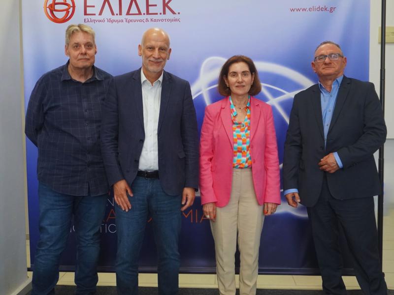 Το μέλος του Ε.Σ. του ΕΛ.ΙΔ.Ε.Κ., ο Καθηγητής κ. Κωνσταντίνος Τσεκούρας, ο Πρόεδρος του Ε.Σ., ο Καθηγητής κ. Αθανάσιος Τσακρής, το μέλος του Ε.Σ., η Καθηγήτρια κ. Γεωργία Ανδρέου και το μέλος του Ε.Σ., ο Καθηγητής κ. Νικόλαος Βάινος. Σχετικά με το ΕΛ.ΙΔ.Ε.Κ. Το Ελληνικό Ίδρυμα Έρευνας & Καινοτομίας δημιουργήθηκε (Ν. 4429/2016) από τη ζωτική ανάγκη υποστήριξης των Ελλήνων και Ελληνίδων Επιστημόνων. Αποτελεί Νομικό Πρόσωπο Ιδιωτικού Δικαίου, εποπτευόμενο από το Υπουργείο Ανάπτυξης. Σκοπός του ΕΛ.ΙΔ.Ε.Κ. είναι