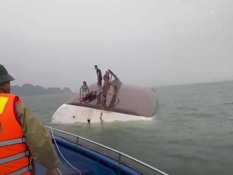 Ανατροπή βάρκας στο Βιετνάμ