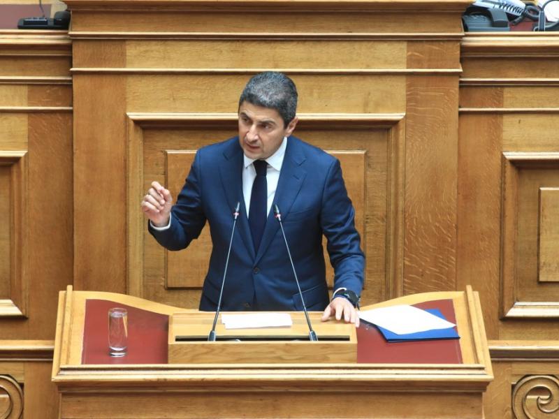 Ο Λευτέρης Αυγενάκης σε ομιλία του στη Βουλή