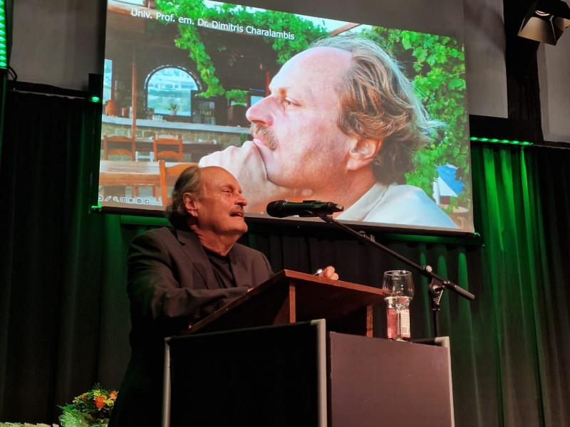 Δημήτρης Χαραλάμπης