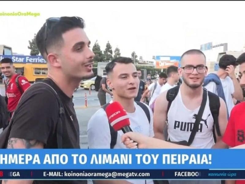 Νεαρός στο λιμάνι του Πειραιά