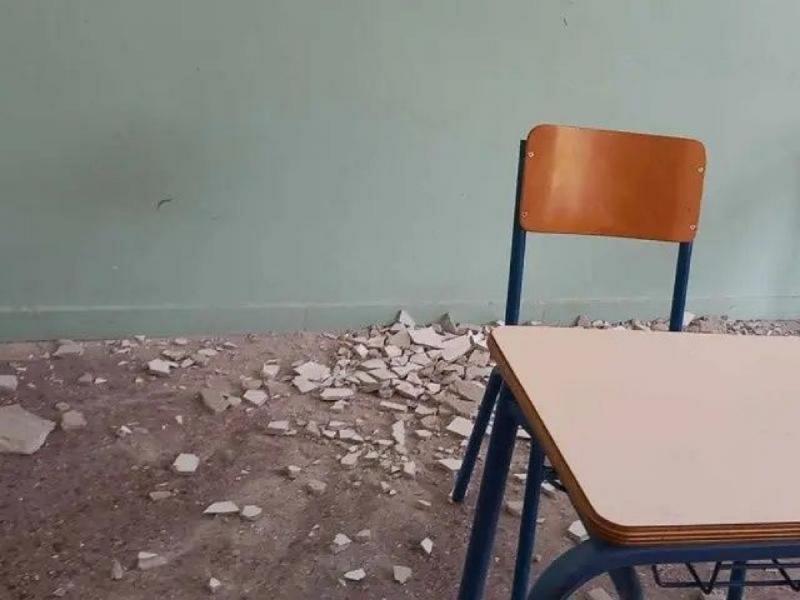 Πτώση σοβάδων σε σχολείο